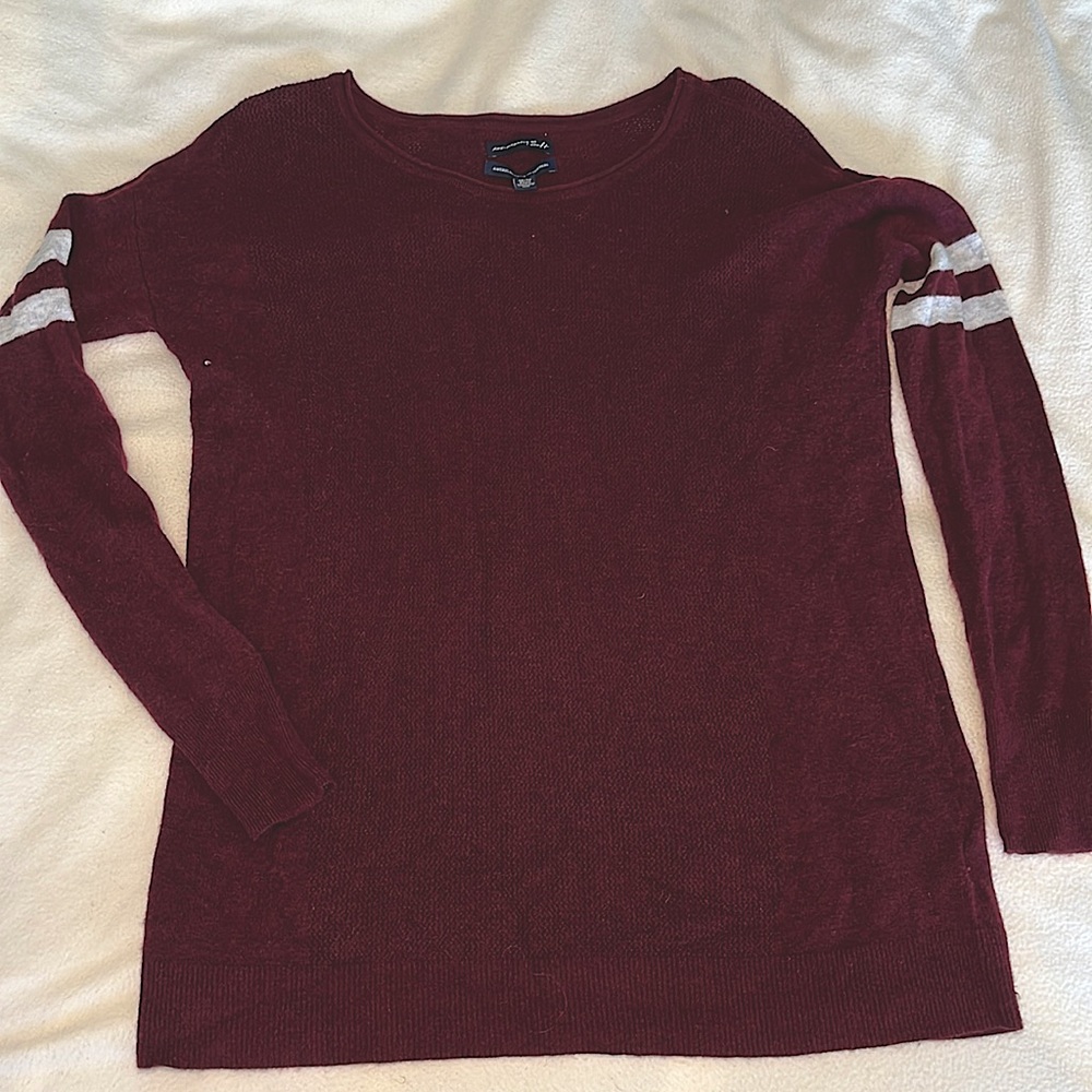 American Eagle Outfitters XS soft, lightweight burgundy pullover sweater… - Picture 3 of 7